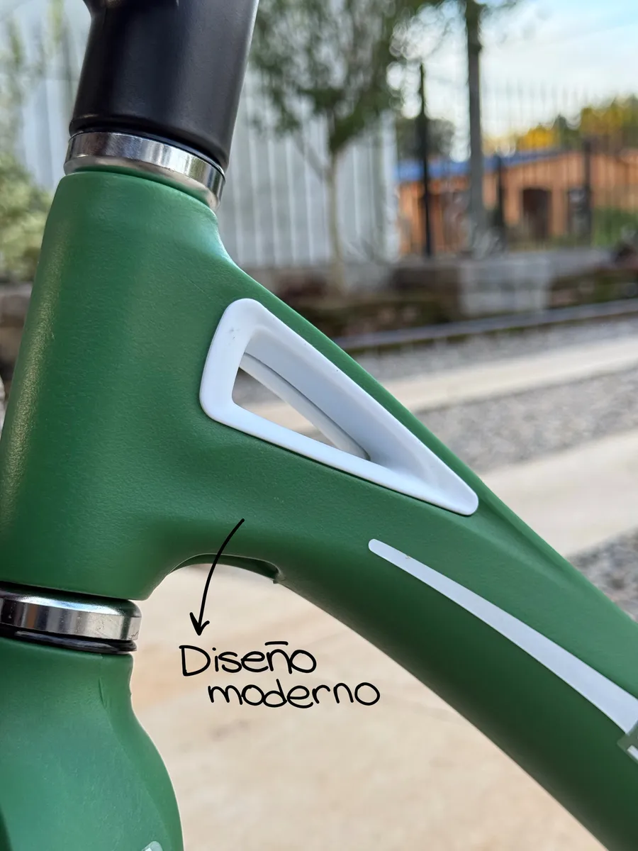 Bicicleta de Equilibrio Infantil sin Pedales – Tipo Chivita Sport Crema