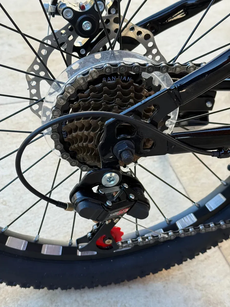 Bicicleta de Montaña Rodado 20 – 7 Cambios Shimano + Frenos de Disco – Negro